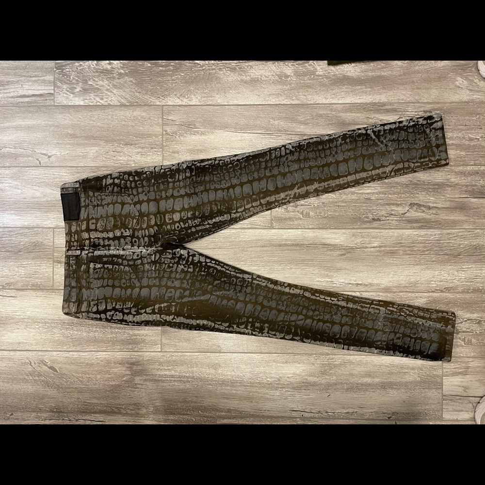 Marc Anthony snakeskin pants size 27